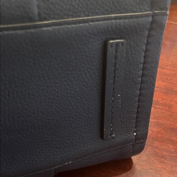 Marc Jacobs Dark Blue Leather Tote - Picture 6 of 16